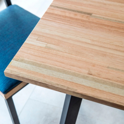 Imagen miniatura Mesa De Comedor Sil-car Tinca 150x80 Eucal Caño 60x30 Negro Mate