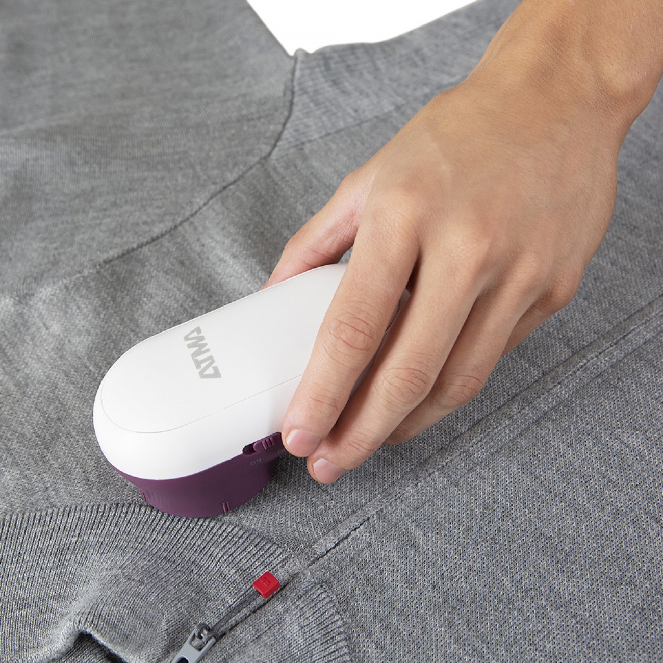 Imagen Removedor De Pelusas Atma Rp1243pi Recargable